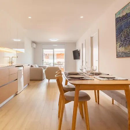 Blue Coast Apartment *